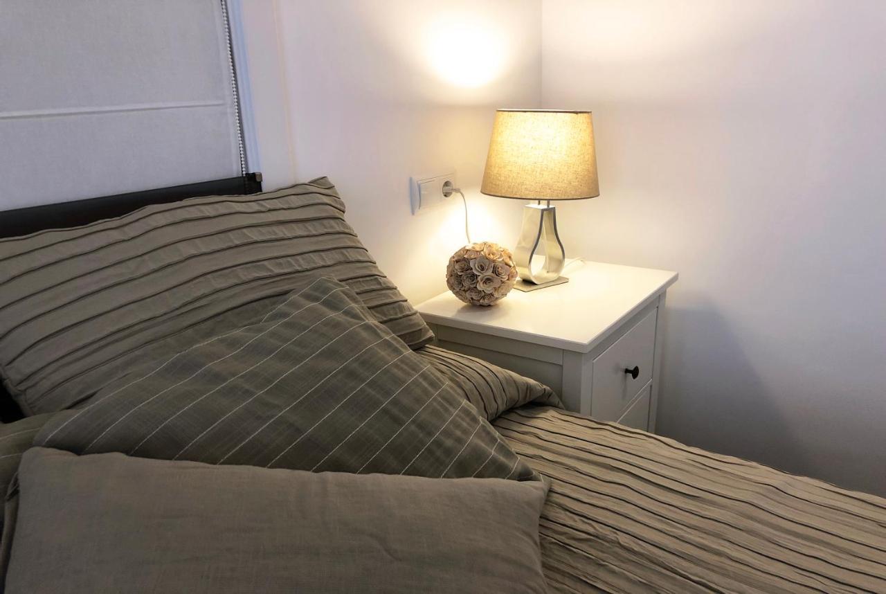 א-קורוניה Purple&Brown Home Coruna מראה חיצוני תמונה