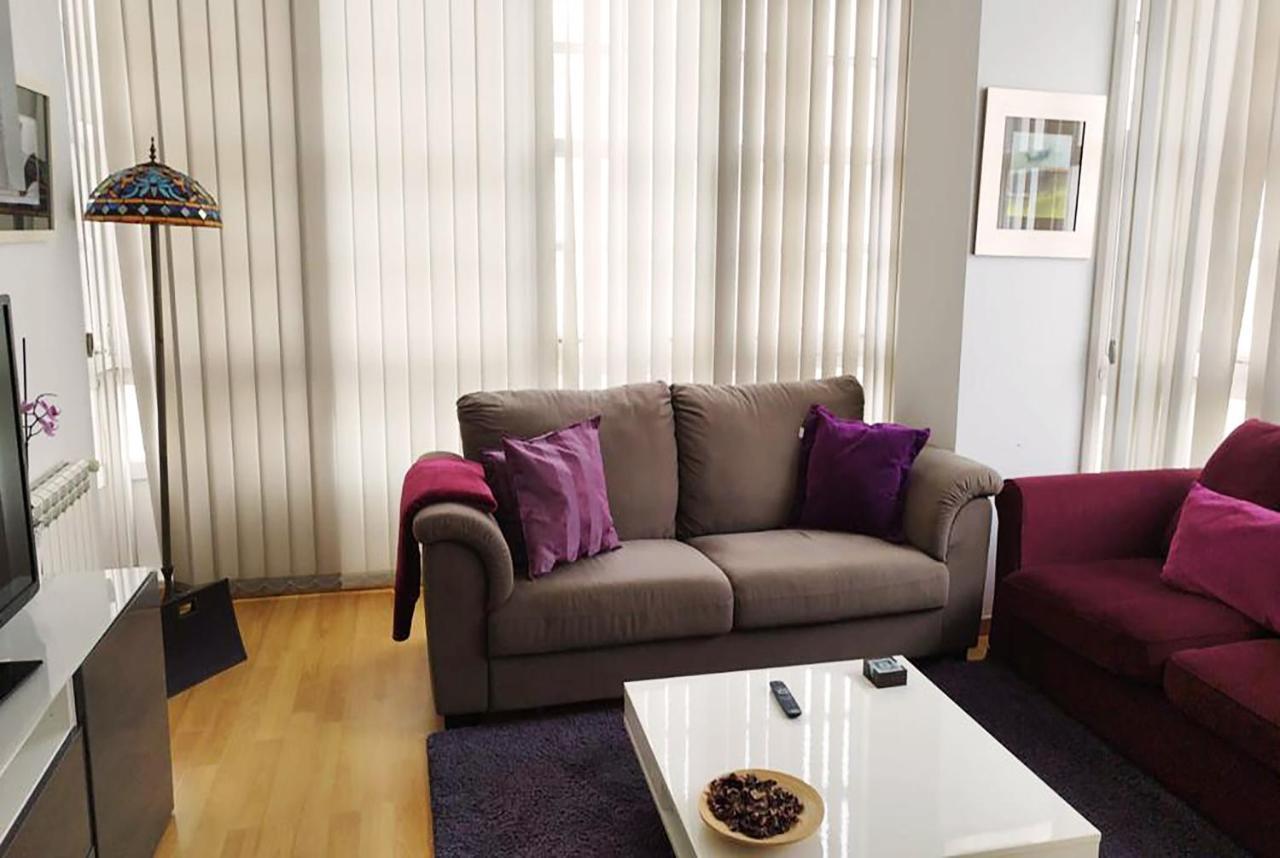 א-קורוניה Purple&Brown Home Coruna מראה חיצוני תמונה